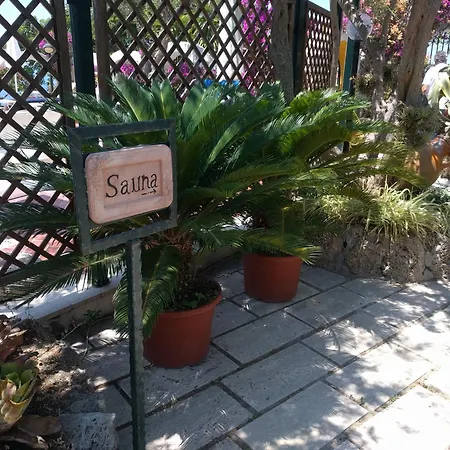 Aparthotel Giardino Del Sole 2*