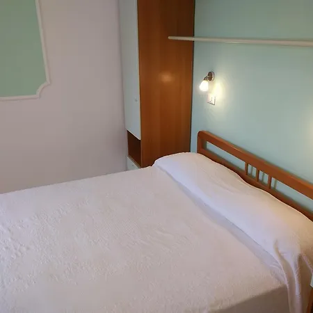 アパートホテル Giardino Del Sole 4*