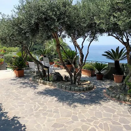 Giardino Del Sole アパートホテル 4*